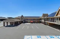 Ramada Bayside Inn and Suites - parking