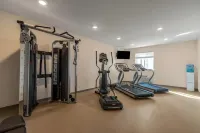WoodSpring Suites Jacksonville - South - Kitchens