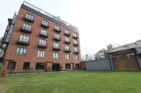 Akhyana Hotel Near Unitech Cyber Park - 2-Star