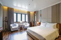 GM Hotel and Apartment - Rooftop Pools