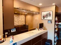 Phoenix Hotel - parking