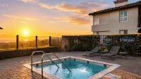 Seabreeze Retreat by AvantStay - Hot Tub