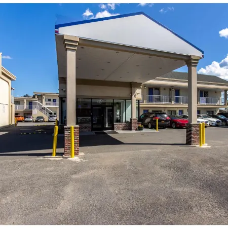 Motel 6 Elizabeth, NJ - Newark Liberty Intl Airport
