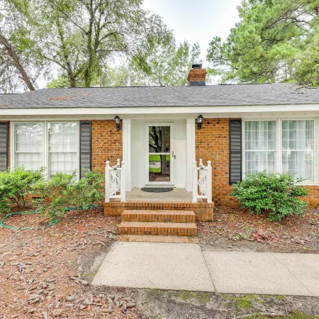 Comfort & Convenience! Home 3 Mi to Dtwn Wilson