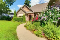 Hikes, Tee Times & Lake Days! Bella Vista Getaway - 4-Star