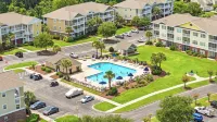 Modern Golf-View Condo • Barefoot Resort • Amazing Pools • Premium Beach Gear - maisons de vacances
