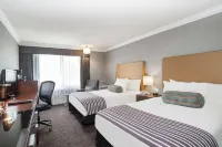 Sandman Hotel Vernon - 3-Star