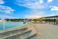 Sleep Inn & Suites Savannah Tennessee Riverfront - 2-Star
