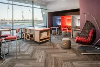 Tru by Hilton Columbia South - 3-Star