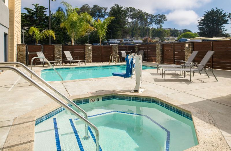 Fairfield Inn & Suites Santa Cruz photo 2