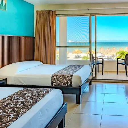 Hotel & Suites Domani