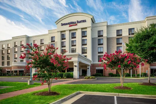 SpringHill Suites Hampton - Parkering