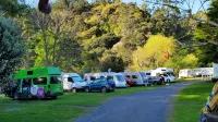 Dickson Holiday Park - ที่มีที่จอดรถ
