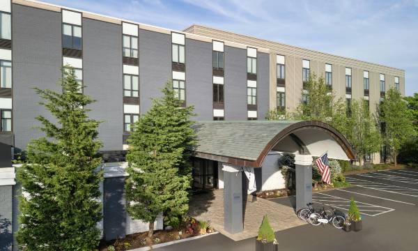 Freepoint Hotel Cambridge, Tapestry Collection by Hilton