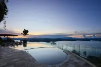 The Brown, Guatape, Autograph Collection - Pools