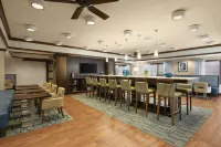 Hampton Inn Franklin/Milford - 2-Star