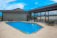 Red Roof Inn & Suites Thomasville - Pools