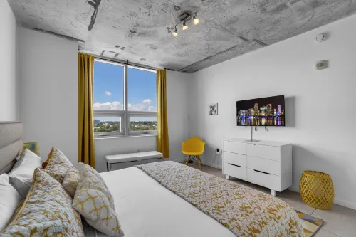 Midtown Miami 1BR · Free Parking + Wynwood Nearby - Pools