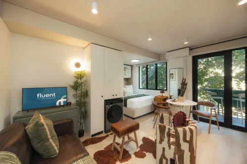 TEN on V - Fluent Serviced Apartments - 2-Star