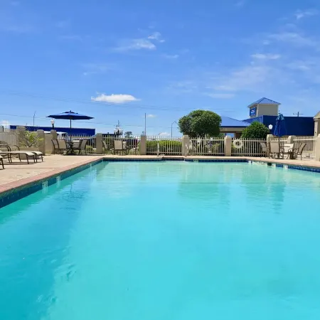 Baymont by Wyndham McAlester Hwy 69