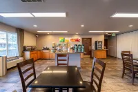 Quality Inn Paradise Creek - breakfast