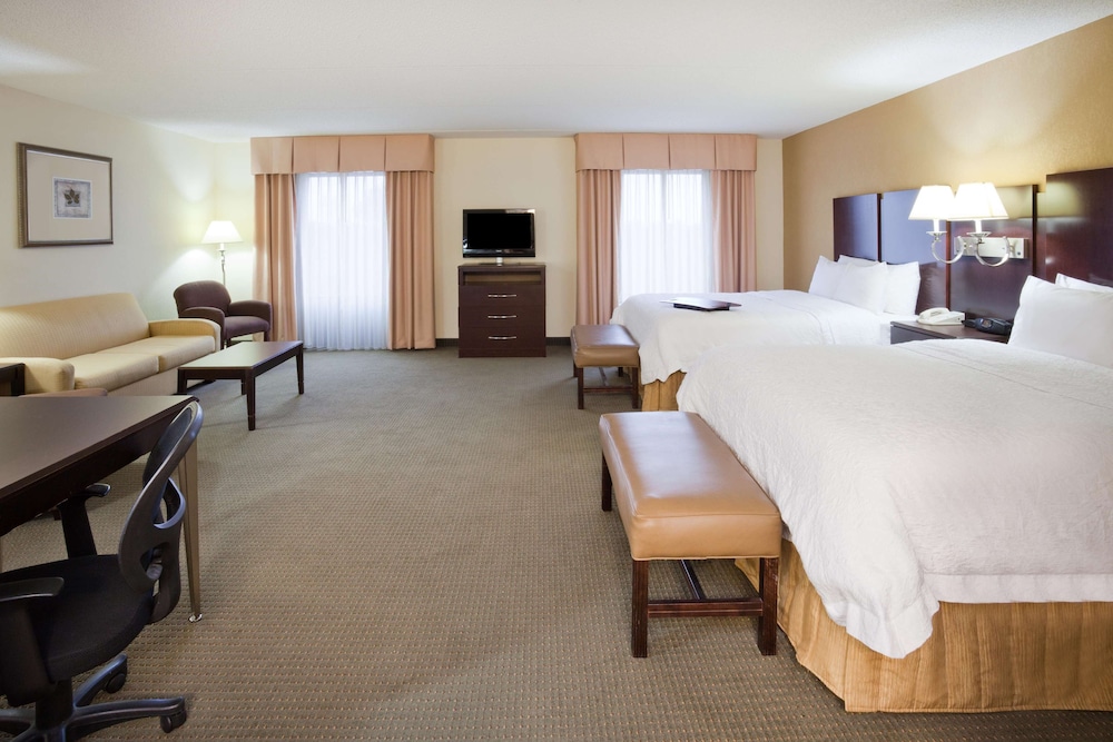 Hampton Inn & Suites Lino Lakes