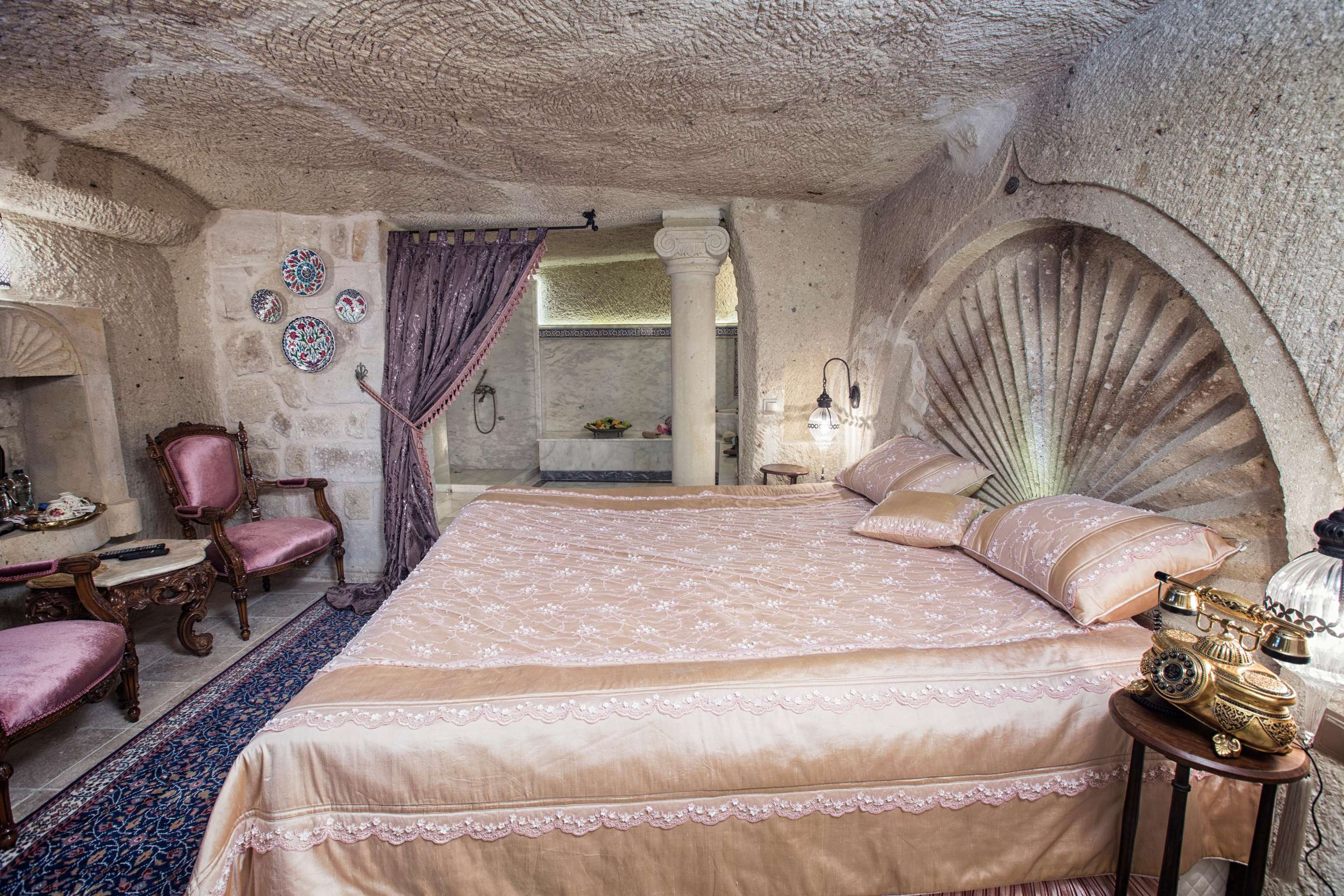 Elika Cave Suites