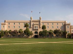 Embassy Suites by Hilton Charleston Historic District