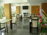 Diamond Sweet Hotel Hotels near Bang Khae