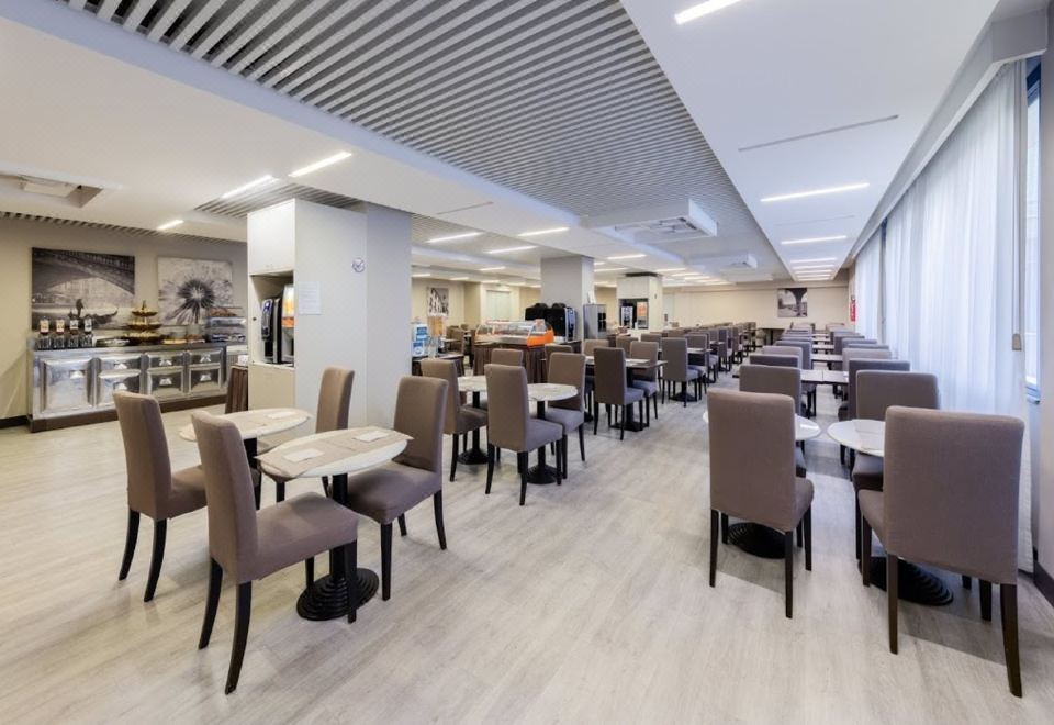 Quality Hotel Delfino Venezia Mestre Over view