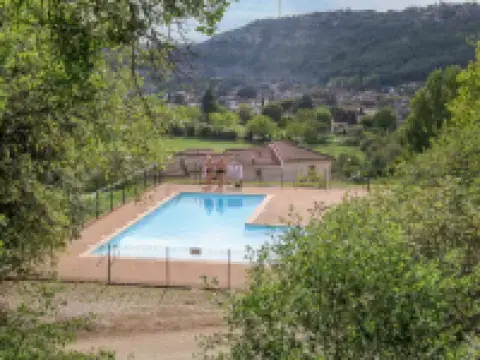 Domaine des Cazelles Hotels in Cajarc