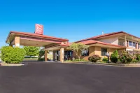 Red Roof Inn Shelbyville Hotels in Shelbyville