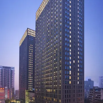 DoubleTree by Hilton Chongqing North Hotels near Guanyinqiao Pedestrian Street