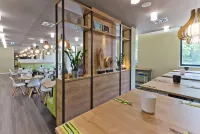 Super 8 by Wyndham Oberhausen Hotels in Bottrop