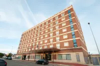 Arva Santiago León Hotels in León