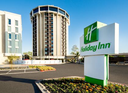 Holiday Inn Long Beach - Airport, an IHG Hotel