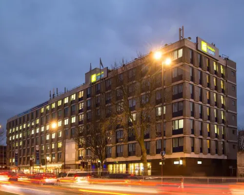 Holiday Inn BRISTOL CITY CENTRE by IHG Hotels near The Galleries