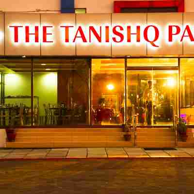 The Tanishq Park Hotel Exterior