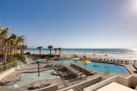 Delta Hotels Daytona Beach Oceanfront Các khách sạn ở Daytona Beach Shores
