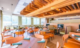 DoubleTree by Hilton Greensboro Airport