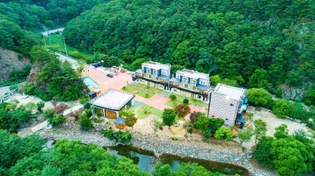 Yeongdong for Elise Pension