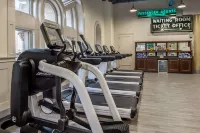St. Louis Union Station Hotel, Curio Collection by Hilton - С тренажерным залом