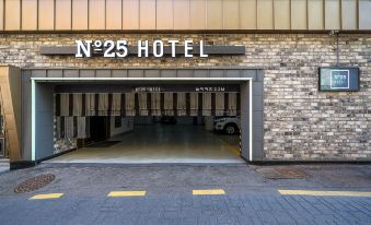 No.25 Suwon Hwaseong Haenggung Branch