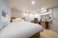 Ansan (Jungang-Dong) Blue Hotel Hoteles en Ansan