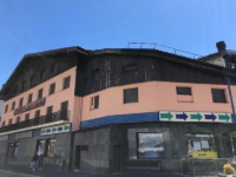 ホテル レフュジ デル イサール のホテル