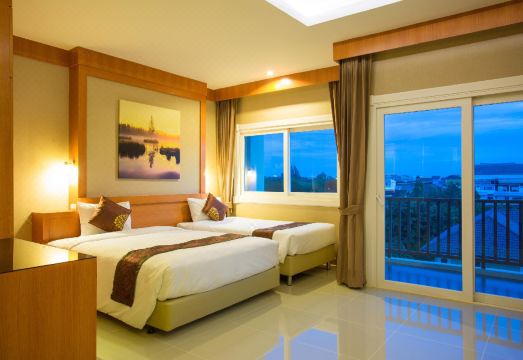 로맨틱 콘 캔 호텔