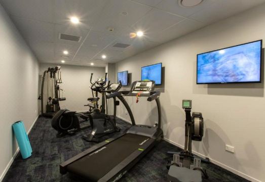 2. 라마다 바이 윈..