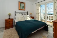 Los Olivos 3 Bedroom Villa with Heated Pool