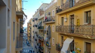 barceloneta-apartment-with-balcony