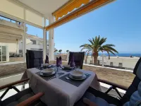 Elegant and Spacious Apartment with Sea Vieuw!